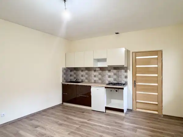 Albérlet, kiadó téglalakás, Eger 3 szoba 55 m² 180 E Ft/hó