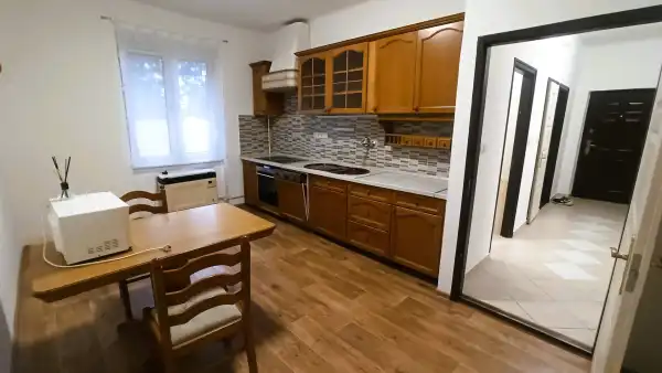 Albérlet, kiadó téglalakás, Győr 3 szoba 74 m² 220 E Ft/hó