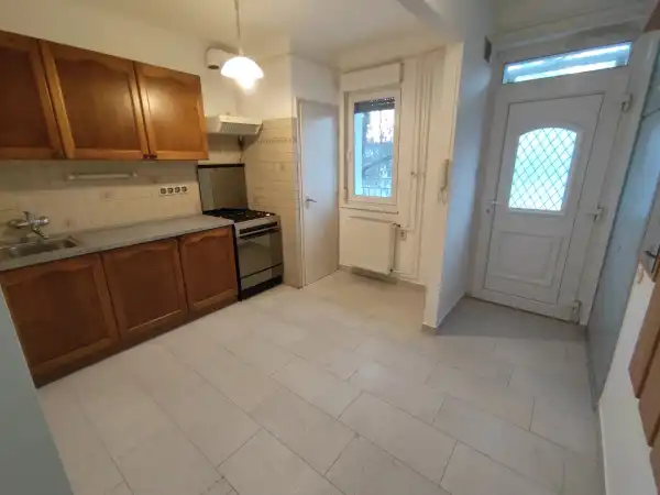 Albérlet, kiadó téglalakás, Mohács 3 szoba 56 m² 130 E Ft/hó