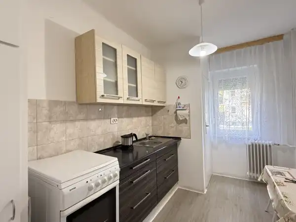 Albérlet, kiadó téglalakás, Oroszlány 1 szoba 38 m² 120 E Ft/hó