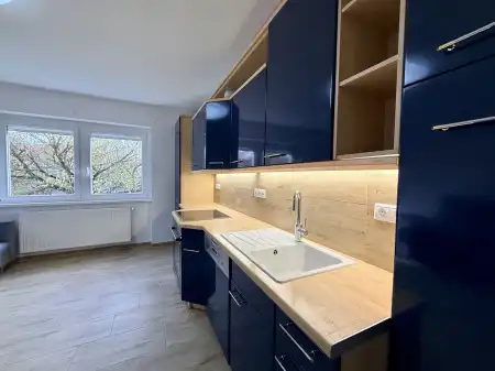 Albérlet, kiadó téglalakás, Oroszlány 3 szoba 49 m² 160 E Ft/hó