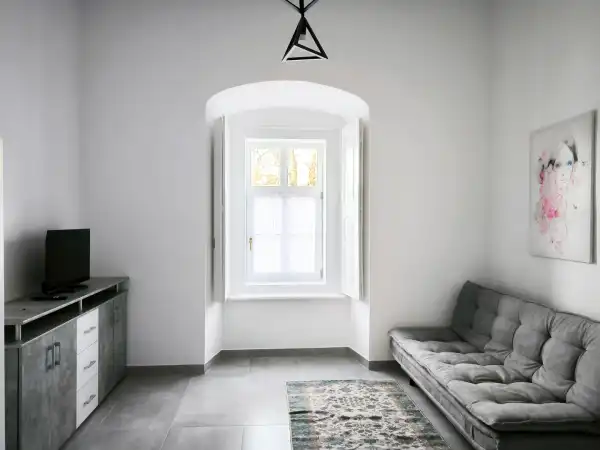 Albérlet, kiadó téglalakás, Paks 1 szoba 40 m² 200 E Ft/hó