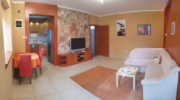 Albérlet, kiadó téglalakás, Paks 2 szoba 78 m² 200 E Ft/hó