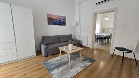 Albérlet, kiadó téglalakás, Pécs 2 szoba 62 m² 245 E Ft/hó