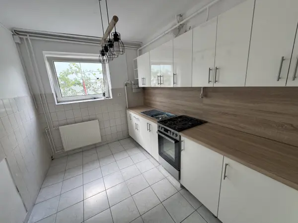 Albérlet, kiadó téglalakás, Sopron 3 szoba 104 m² 250 E Ft/hó