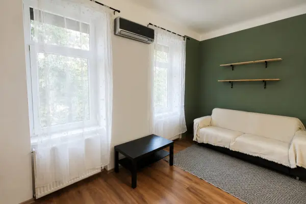 Albérlet, kiadó téglalakás, Szeged 1 szoba 40 m² 170 E Ft/hó