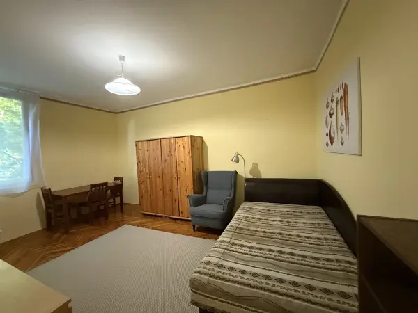 Albérlet, kiadó téglalakás, Székesfehérvár 1 szoba 30 m² 150 E Ft/hó