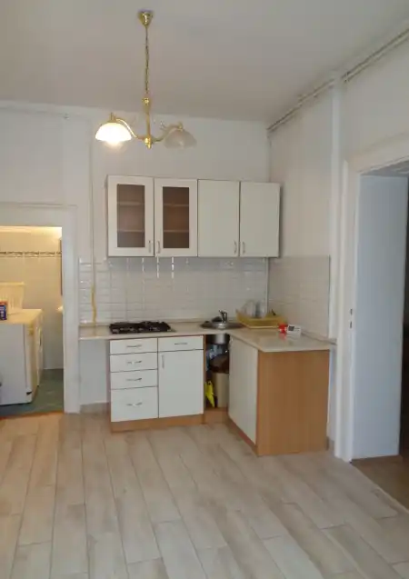 Albérlet, kiadó téglalakás, Vác