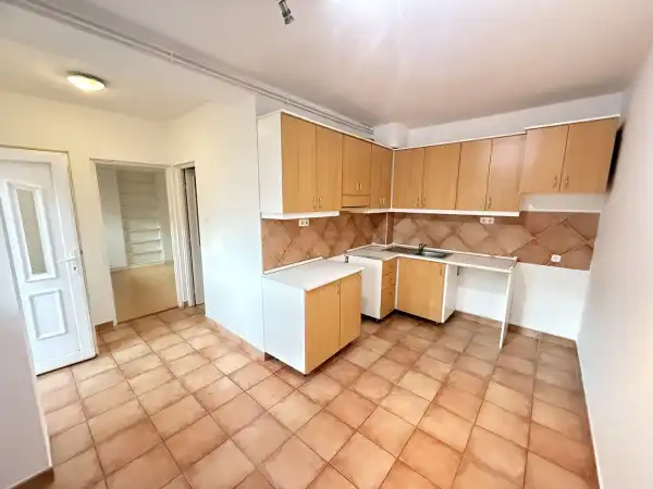 Albérlet, kiadó téglalakás, Vác 1 szoba 40 m² 150 E Ft/hó