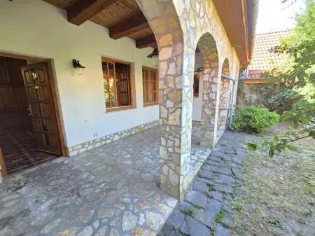 Albérlet, kiadó téglalakás, Vác 3 szoba 77 m² 250 E Ft/hó