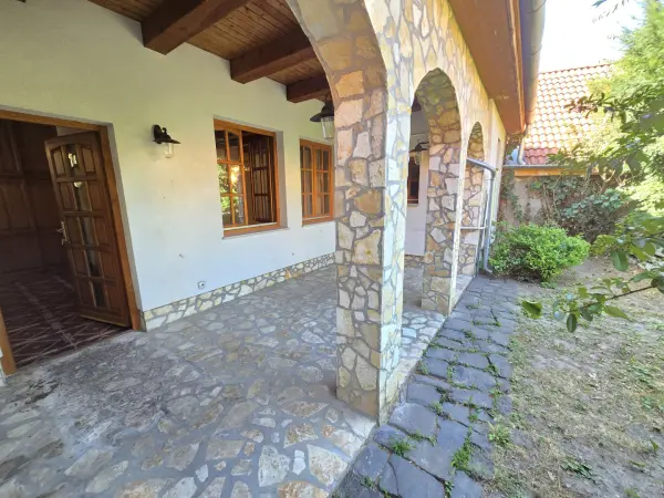 Albérlet, kiadó téglalakás, Vác 3 szoba 77 m² 250 E Ft/hó