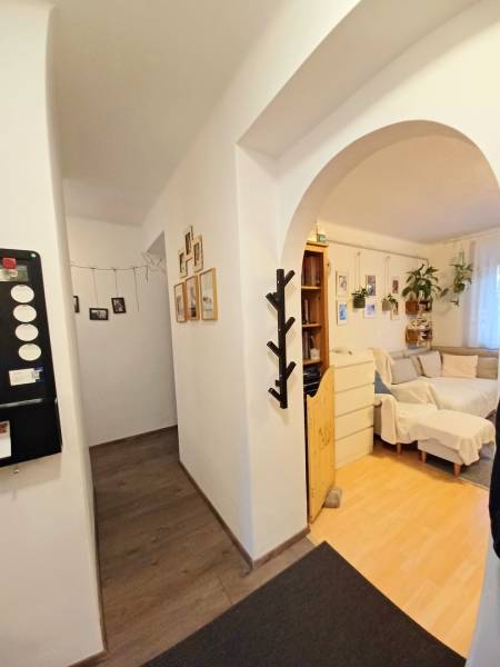 Albérlet, kiadó téglalakás, Vác