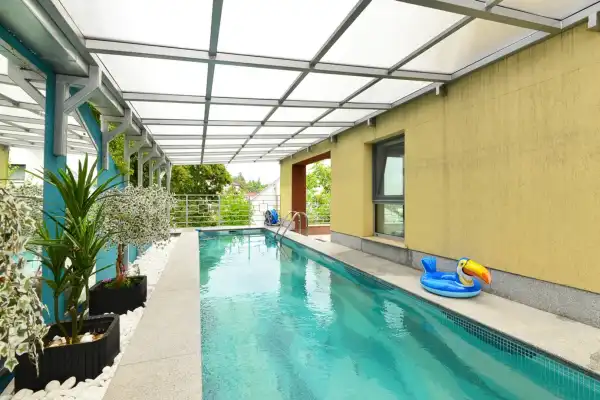 Albérlet, kiadó újszerű téglalakás, Budapest, II. kerület 4 szoba 310 m² 2.02 M Ft/hó