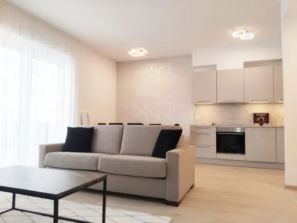 Albérlet, kiadó újszerű téglalakás, Budapest, XI. kerület 3 szoba 73 m² 619 E Ft/hó