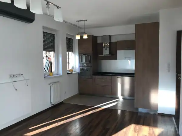 Albérlet, kiadó újszerű téglalakás, Budapest, XIV. kerület 2+2 szoba 73 m² 400 E Ft/hó